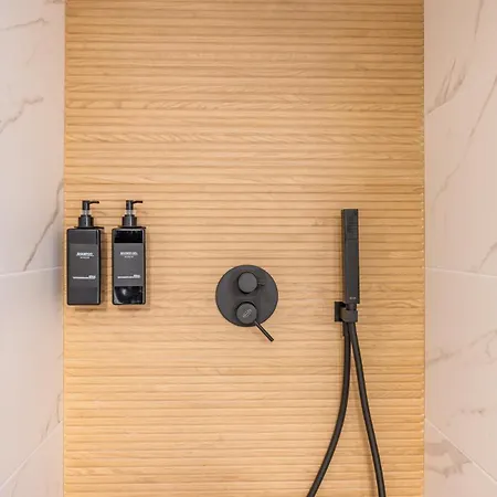 Binario Verticale Διαμέρισμα