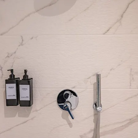 公寓 Binario Verticale *